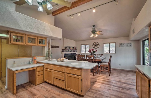 Pine Casa | Cozy Pine Retreat w/ Private Hot Tub & Views