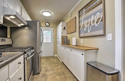 Pittsboro Casa | Cozy Pittsboro Escape - Hike, Dine, Explore!