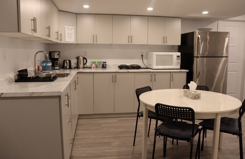 Thorold Apartamento | Cozy place, 15 min to Niagara Falls & USA border. (Basement Apartment)