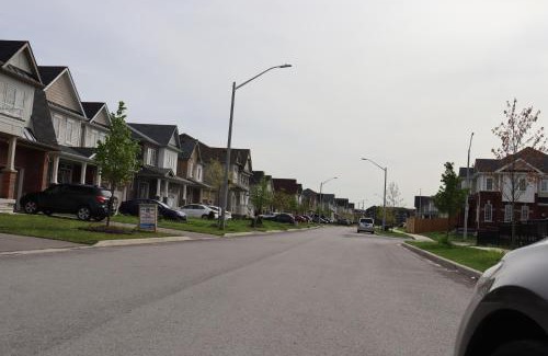 Thorold Apartamento | Cozy place, 15 min to Niagara Falls & USA border.