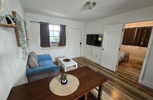 Little Haiti Apartamento | Cozy Place Near Design District - 4