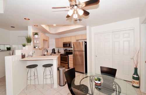 Villa Sierra Madre Condominio | Cozy Pointe Resort Condo - Walking Distance to North Mountain!
