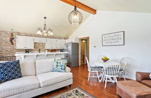 Rogers Cabina | Cozy Posy Cabin - Mountain Top Cabin on 18 acres!