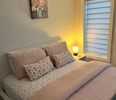 Fort Gary Apartamento | Cozy Private 1 bedroom basement suite - free parking and free Wifi