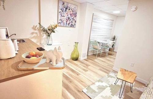 Fort Gary Apartamento | Cozy Private Basement Suite| Near Transit & U of M