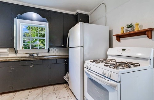 Freetown - Port Rico Apartamento | Lafayette at Your Doorstep, Private RM