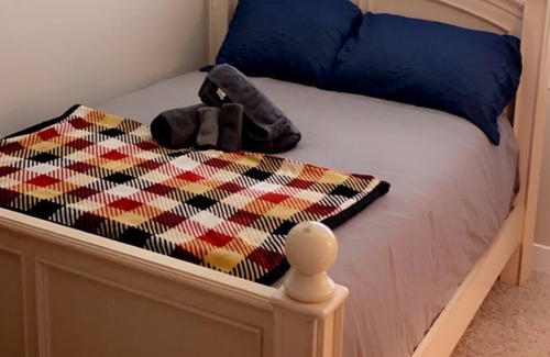 Pocket Casa | Cozy Private Bedroom