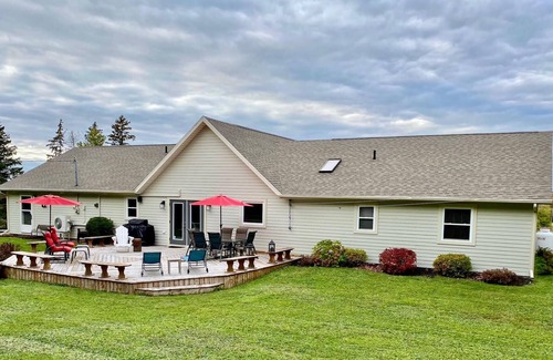 Miltonvale Park Casa | Cozy & Private Countryside home close to the City as well as beaches/attractions