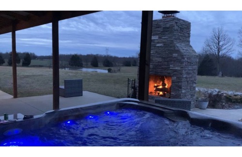 Lewisburg Casa | Cozy private country retreat