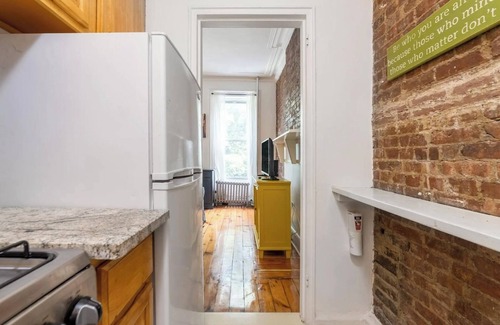 Clinton Hill Apartamento | Cozy private furnished 1-bedroom in Fort Greene