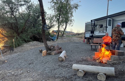 Murphy Casa | Cozy & Private Paradise Snake River front- fishing /hunting/UTV riding close by