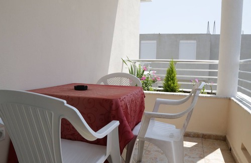 Ulcinj Apartamento | Acogedora habitación privada para cuatro personas