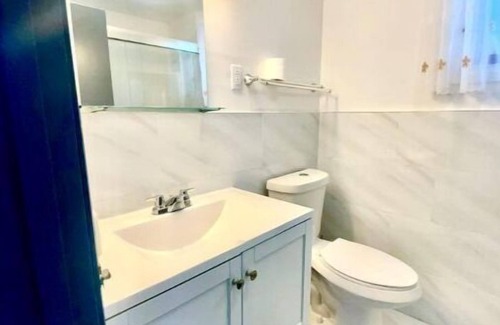 Beaconsfield Village Casa | Cozy private room in downtown
