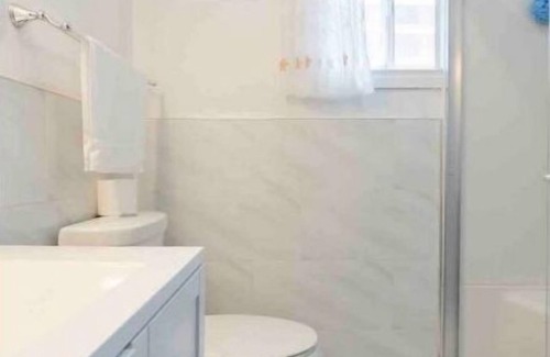 Beaconsfield Village Casa | Cozy private room in downtown