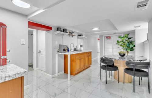 Constable Hook Apartamento | Cozy Private Room in Shared Space NYC Light Rail BSMT A