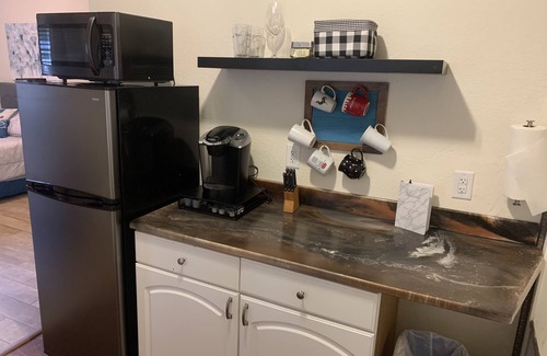 Milton Casa | Cozy Private Room-Queen&Full Bed, Hot Tub Pool Pets Welcome!