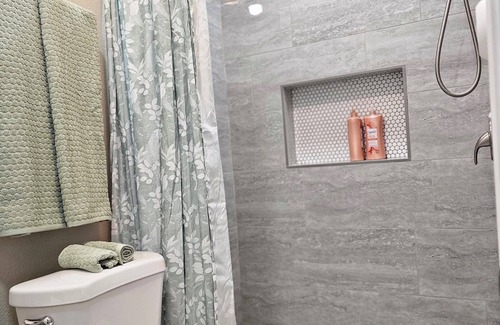 North Las Vegas Apartamento | Cozy Private Studio in Las Vegas ! Private 2 car driveway.