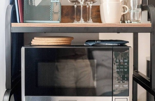 West Seattle Apartamento | Cozy Private Studio, Dedicated Parking, 95 Walk Score, West Seattle