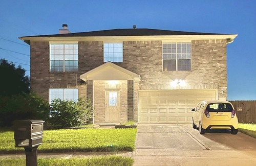 Barker Villa | Cozy private suite with free parking