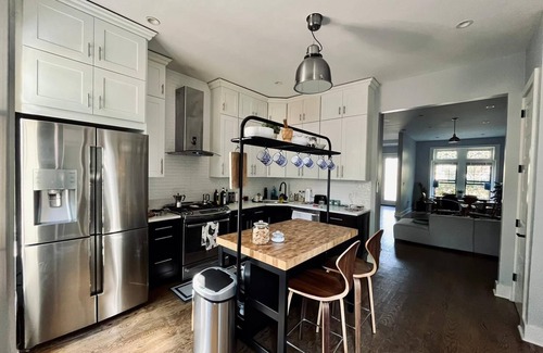 Bedford-Stuyvesant Casa | Cozy queen-size room with private bathroom in BedStuy