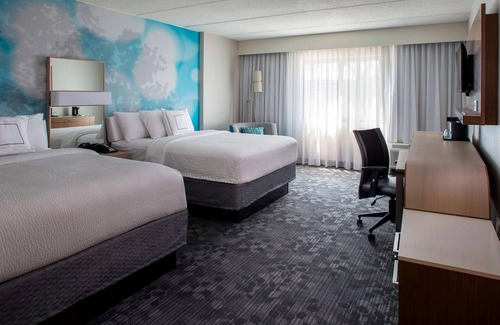 Norcross Hotel | Cozy Queen Stay w/Free Parking & Onsite Swimming Pool! Pet-friendly Property!