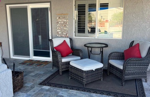 Lake Havasu City Cabaña | Cozy, Quiet, Beautiful Casita - Heated Pool/Hot Tub and Mini Golf