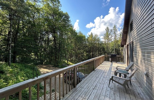 Ontario Casa | Cozy, quiet Cabin near Kickapoo River & Wildcat Mountain. Perfect for fisherman.