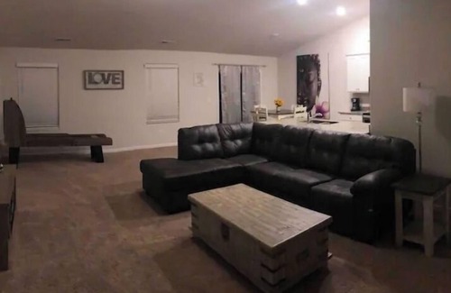 Youngsville Casa | Cozy quiet family home