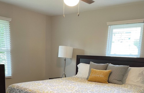 Lynchburg Casa | Cozy/Quiet Home- 10 Minute Walk to Beautiful Downtown Lynchburg