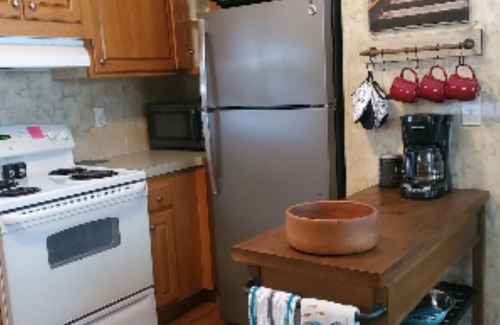 Floral City Casa | Cozy quiet home close to tourist attractions & airboating. Pet-friendly!
