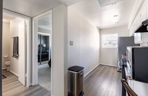 Spring Branch Central Apartamento | Cozy quiet place close to memorial mall.