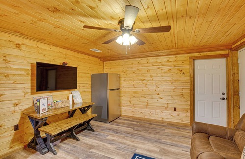 Quitman Cabina | Cozy Quitman Fishing Cabin Near Lake Fork!