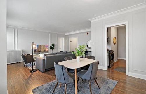 Hyde Park Apartamento | Cozy & Radiant 2BR Apartment - BStone 605