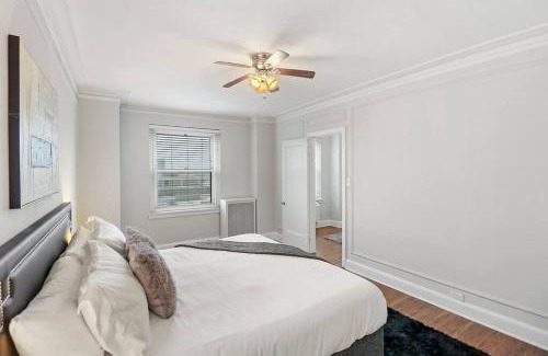 Hyde Park Apartamento | Cozy & Radiant 2BR Apartment - BStone 605
