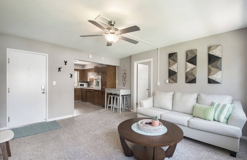 South Central Omaha Apartamento | Cozy Ralston Retreat Near Downtown & Arena