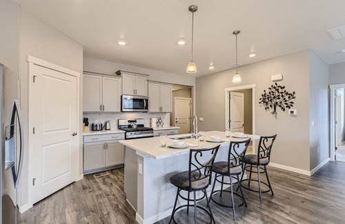 The Pinery Casa | Cozy Ranch-Style Retreat Spacious & Serene
