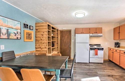 Red River Condominio | Cozy Red River Condo - Walk to Chair Lift!