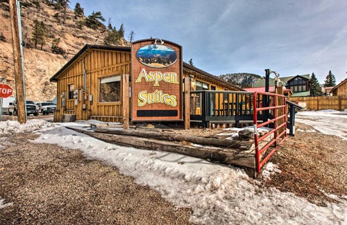 Red River Apartamento | Cozy Red River Condo - Walk to Chair Lift!