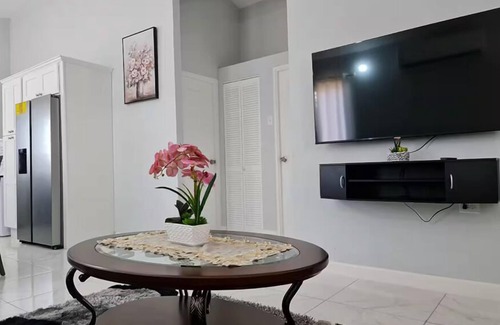 Old Harbour Apartamento | Cozy Relaxing Home in Old Harbour