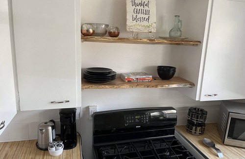 Des Moines Apartamento | Cozy remodeled 1 bedroom near Drake U and downtown