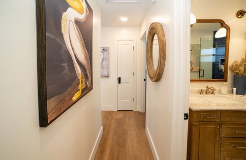 Jupiter Casa | Cozy Remodeled Cottage Pool home close to Beach