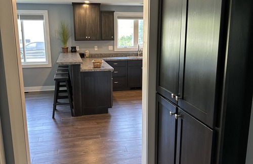 Ventura Casa | Cozy remodeled home in Ventura Heights a block from Clear Lake