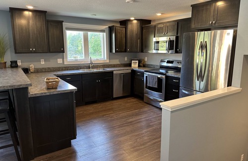 Ventura Casa | Cozy remodeled home in Ventura Heights a block from Clear Lake