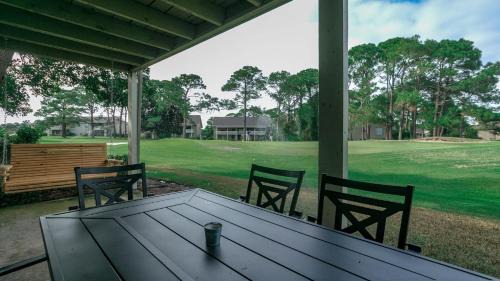 Miramar Beach Alquiler De Eote | Cozy renovated ground floor unit - Golf Villa - on the Golf Course