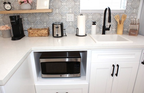 Reseda Apartamento | Cozy Reseda Studio Near Hospitals