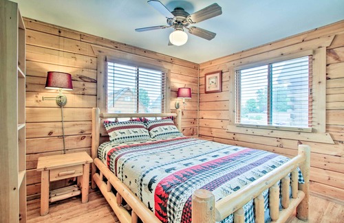 Warrens Cabina | Cozy Resort Cabin in the Heart of Warrens!