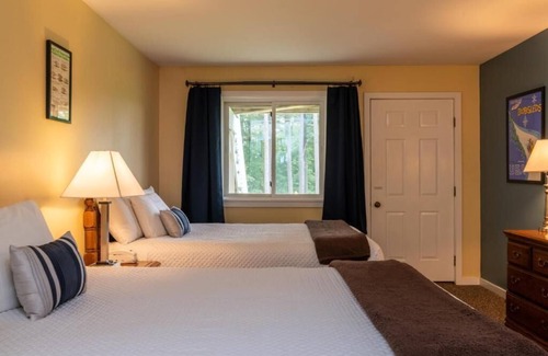 Bethel Complejo | Cozy resort in awesome Bethel with AC, fitness room, WiFi