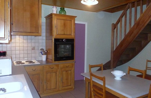 Aubepierre-sur-Aube Cabaña | Gîte Independiente con Encanto: 2 Habitaciones, Patio Cerrado, Todo Incluido
