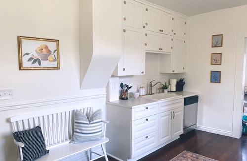Spokane Casa | Cozy restored farmhouse on the river! Hot tub, wildlife, trails!