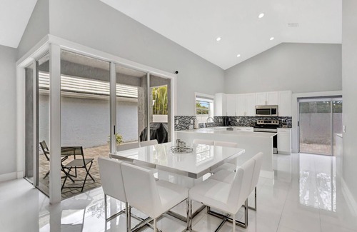 Hunt Club Casa | Cozy Retreat in Palm Beach Gardens Golfing Community of PGA National